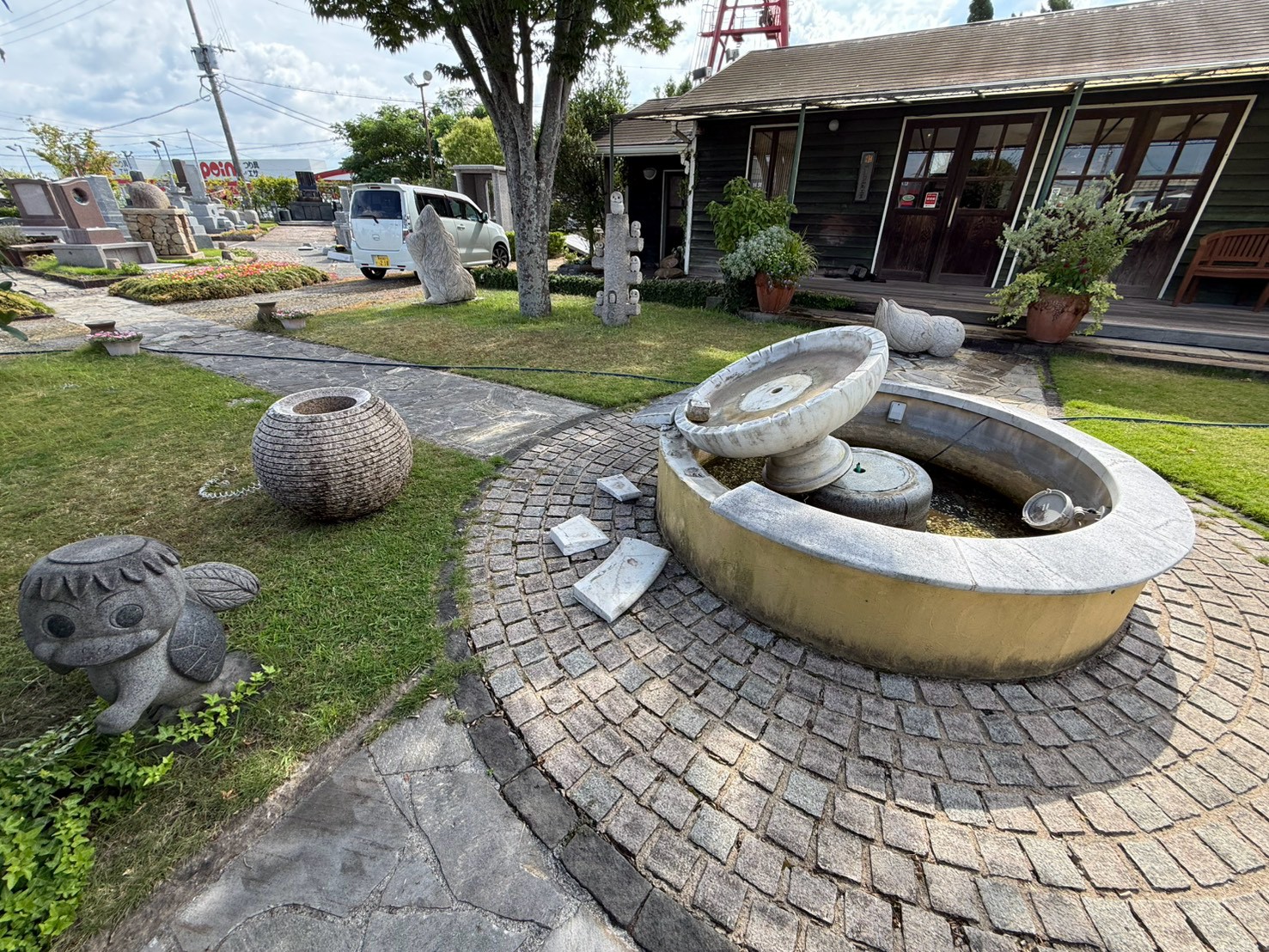 LINE_ALBUM_R8熊本地震富合店被害写真_260730_31